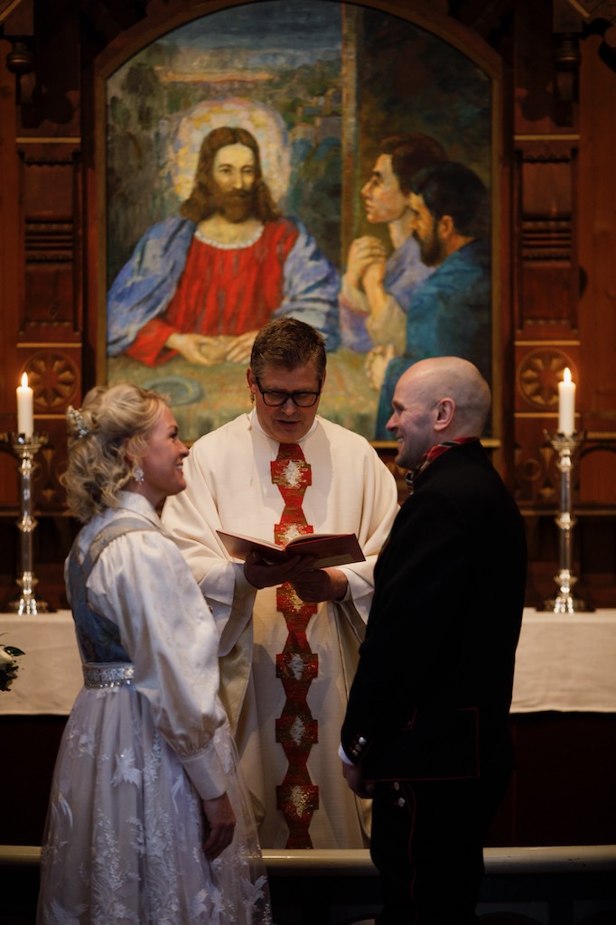 Bilde av vigsel i Uvdal kirke
